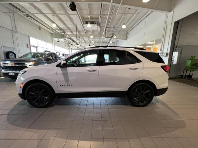 Photo of 2023 Summit White Chevrolet Equinox