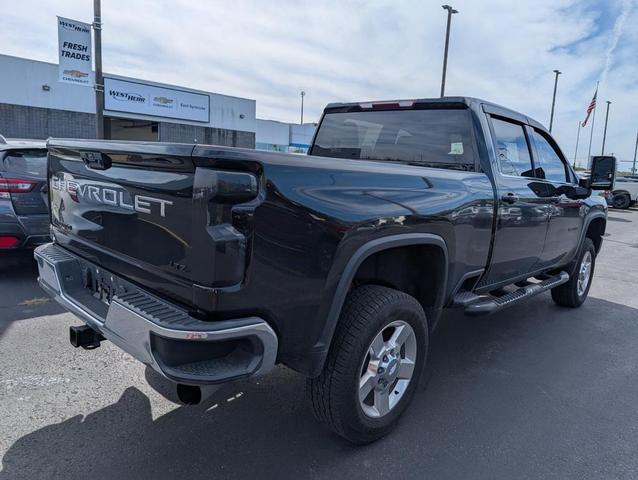 Photo of 2021 Black Chevrolet Silverado 2500