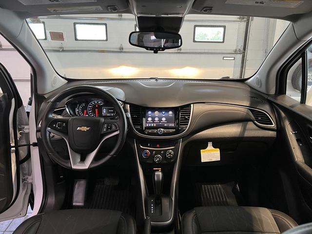 Photo of 2021 Summit White Chevrolet Trax