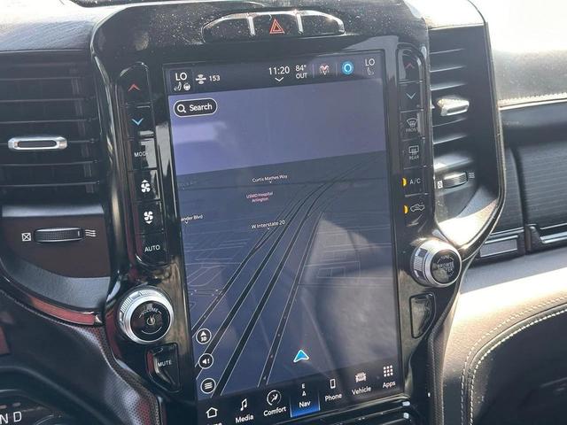 Photo of 2022 Diamond Black Crystal Pearlcoat RAM 1500