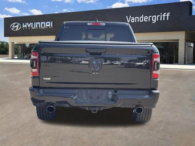 Photo of 2022 Diamond Black Crystal Pearlcoat RAM 1500