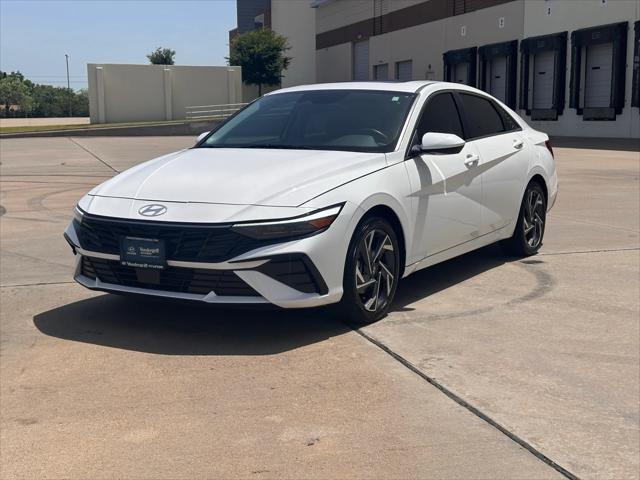 Photo of 2024 Serenity White Hyundai ELANTRA