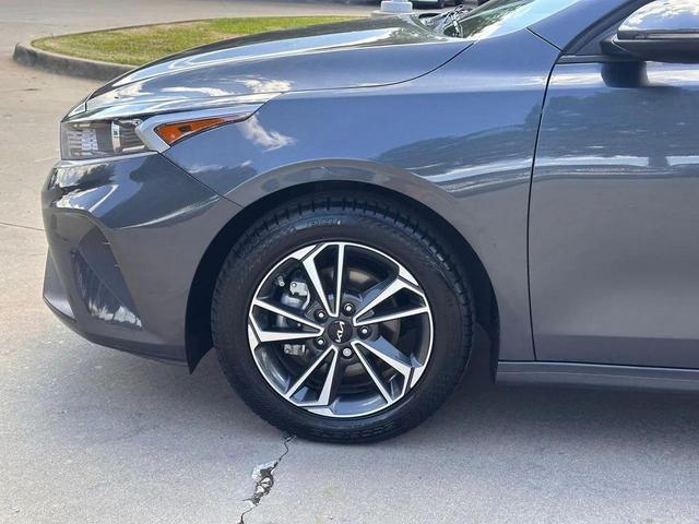 Photo of 2023 Gravity Gray Kia Forte