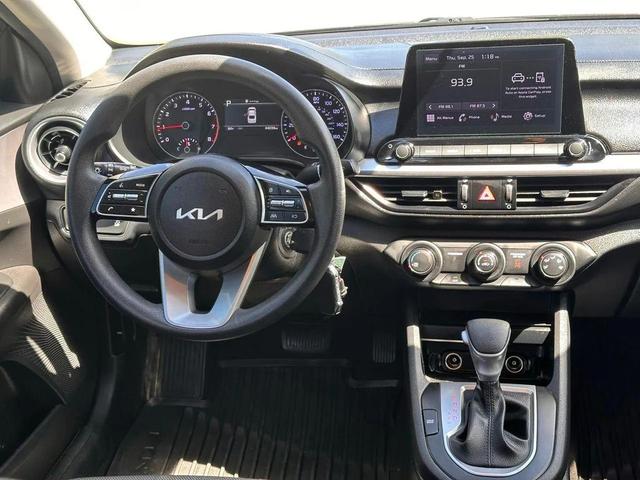 Photo of 2023 Gravity Gray Kia Forte
