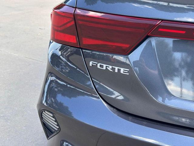 Photo of 2023 Gravity Gray Kia Forte