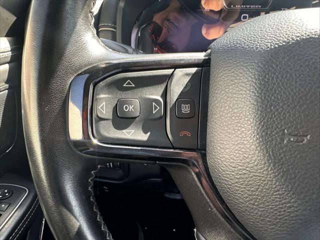 Photo of 2023 Diamond Black Crystal Pearlcoat RAM 1500