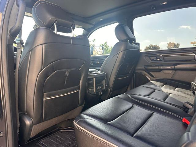 Photo of 2023 Diamond Black Crystal Pearlcoat RAM 1500