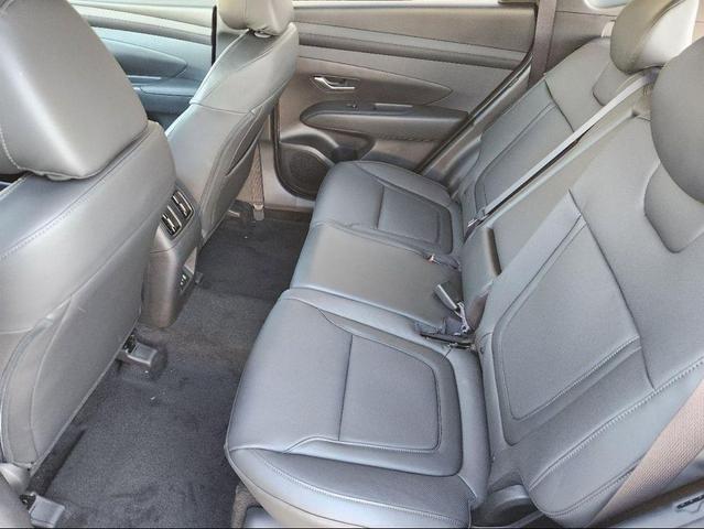 Photo of 2025 Shimmering Silver Hyundai TUCSON