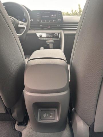 Photo of 2025 W6H White Hyundai ELANTRA