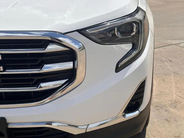 Photo of 2019 Summit White GMC Terrain