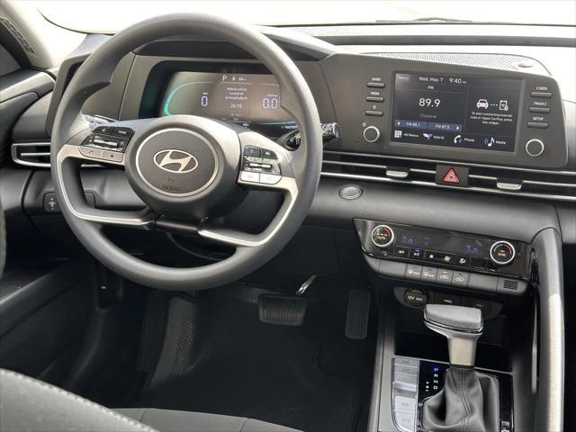 Photo of 2025 W6H White Hyundai ELANTRA HEV