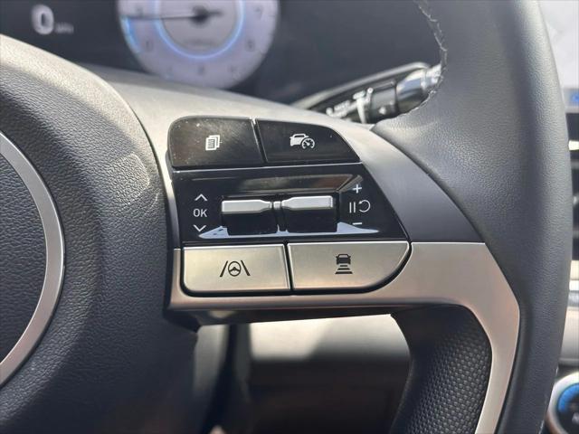 Photo of 2024 Ecotronic Gray Hyundai ELANTRA