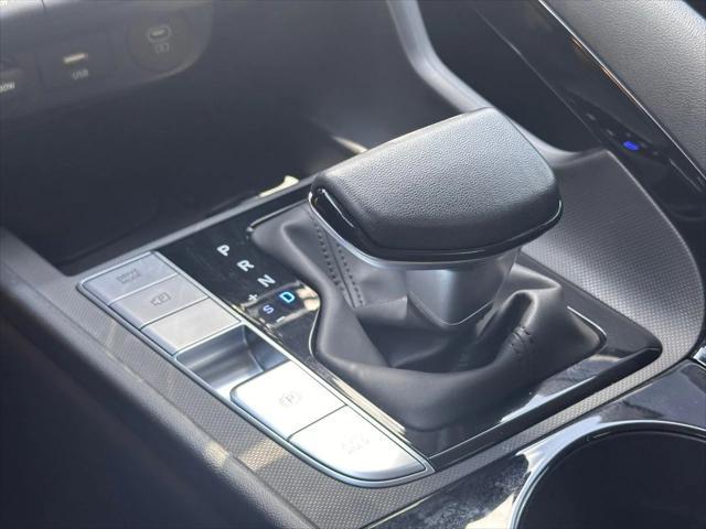Photo of 2024 Ecotronic Gray Hyundai ELANTRA