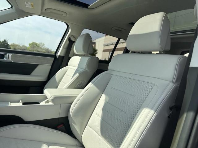 Photo of 2025  Hyundai SANTA FE HEV