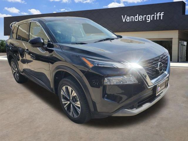 Photo of 2021 Super Black Nissan Rogue