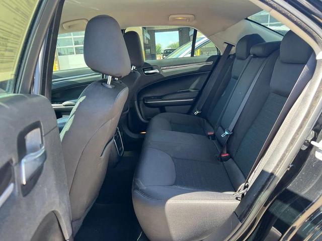 Photo of 2022 Gloss Black Chrysler 300