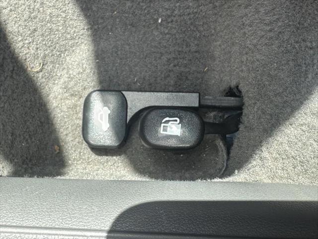 Photo of 2024 Intense Blue Hyundai ELANTRA