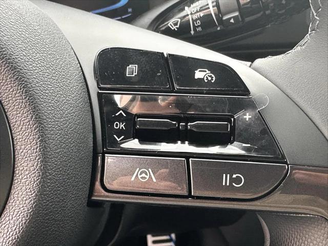 Photo of 2025 R2P Red Hyundai ELANTRA