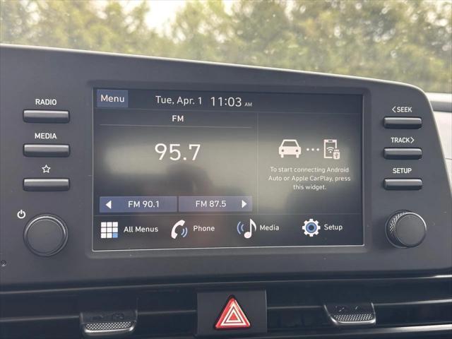 Photo of 2025 R2P Red Hyundai ELANTRA