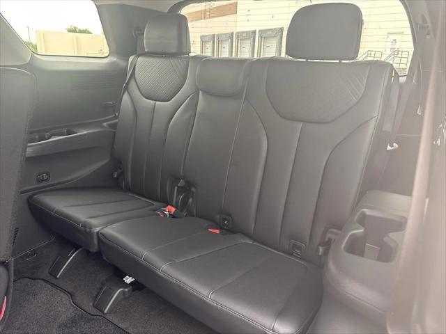 Photo of 2025 A2B Black Hyundai PALISADE