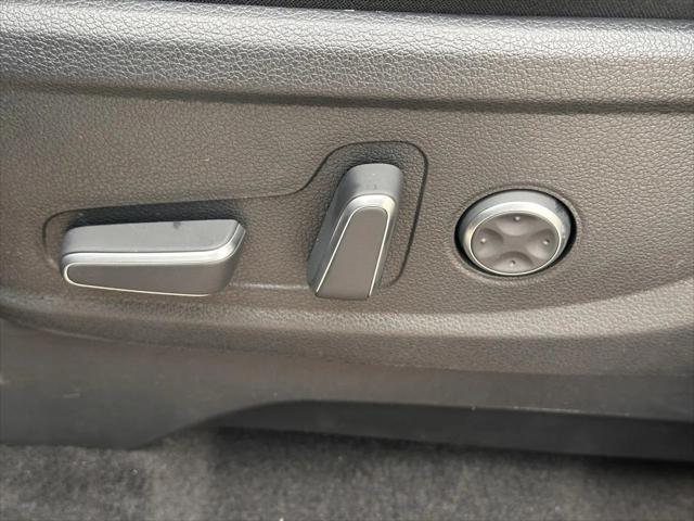 Photo of 2025 A2B Black Hyundai PALISADE