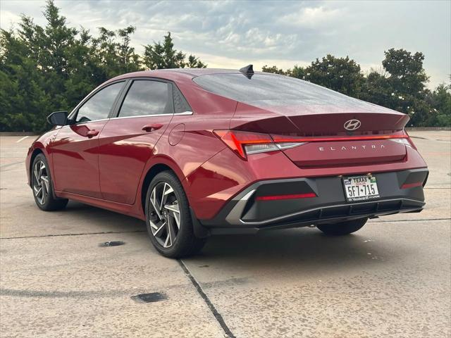 Photo of 2024 Ultimate Red Hyundai ELANTRA