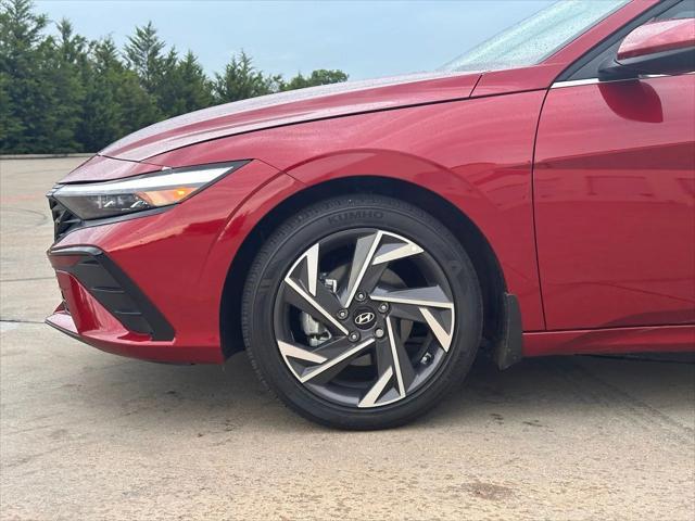 Photo of 2024 Ultimate Red Hyundai ELANTRA