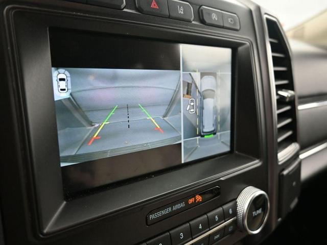 Photo of 2021 White Ford Expedition