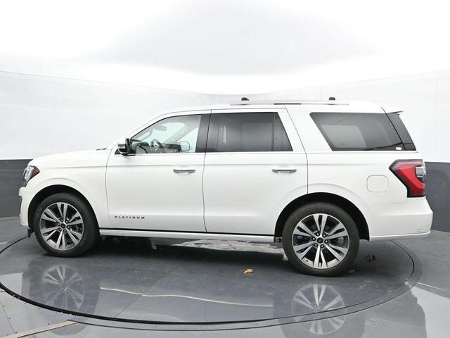 Photo of 2021 White Ford Expedition