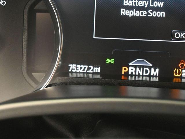 Photo of 2021 White Ford Expedition