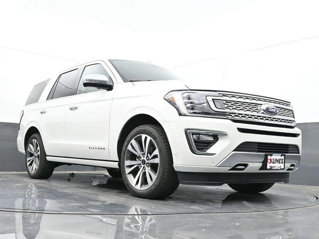 Photo of 2021 White Ford Expedition