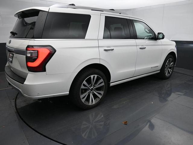 Photo of 2021 White Ford Expedition