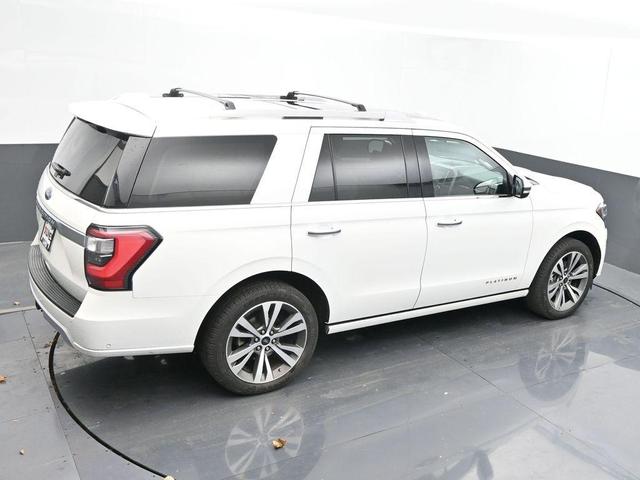 Photo of 2021 White Ford Expedition