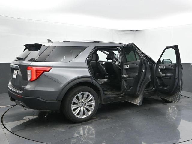Photo of 2021 Gray Ford Explorer