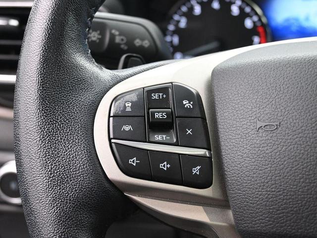 Photo of 2021 Gray Ford Explorer