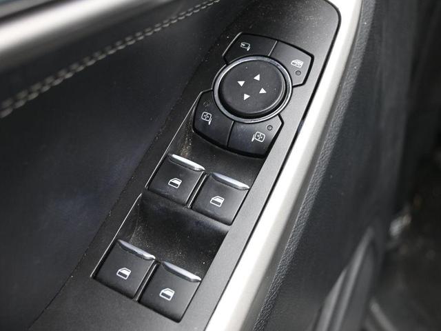 Photo of 2021 Gray Ford Explorer