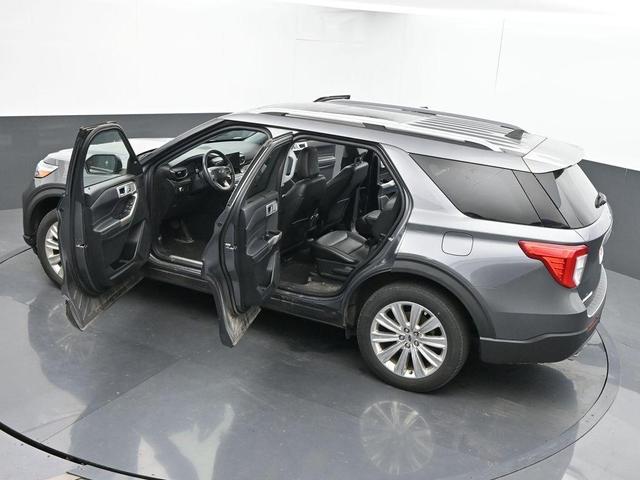 Photo of 2021 Gray Ford Explorer