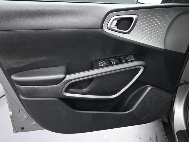 Photo of 2023 Steel Gray Kia Soul