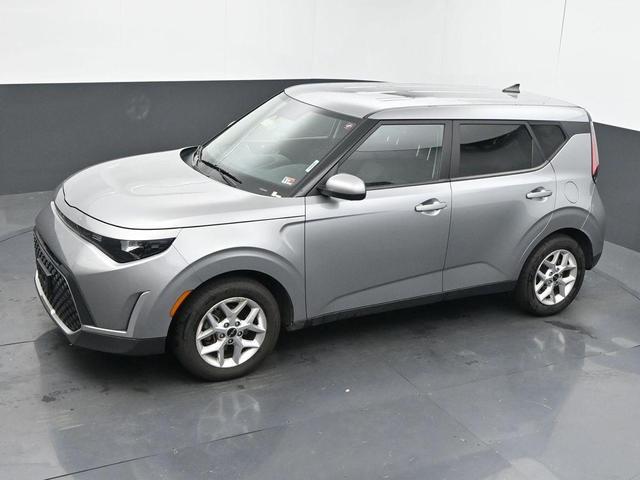 Photo of 2023 Steel Gray Kia Soul