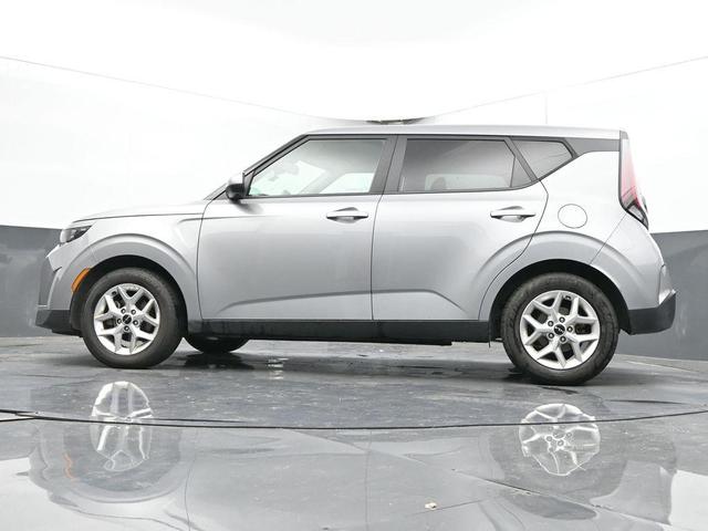 Photo of 2023 Steel Gray Kia Soul