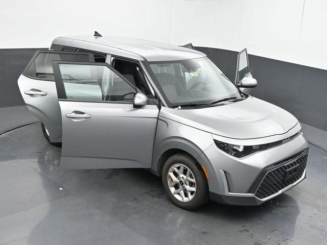 Photo of 2023 Steel Gray Kia Soul