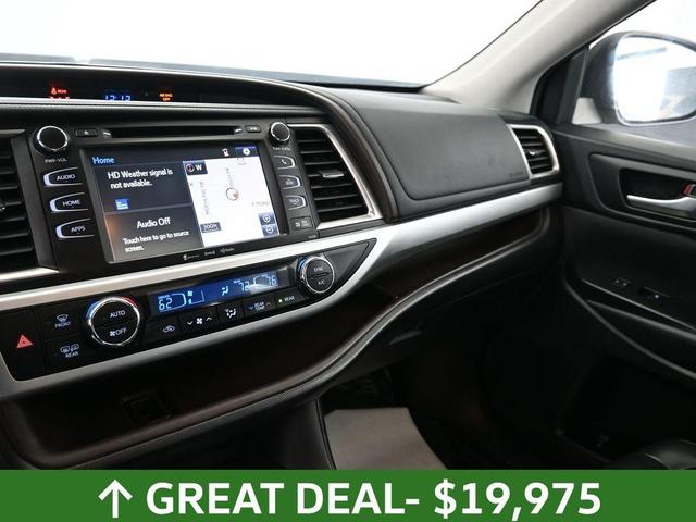 Photo of 2019 Blizzard Pearl Toyota Highlander