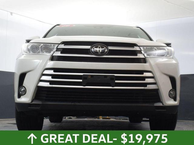 Photo of 2019 Blizzard Pearl Toyota Highlander