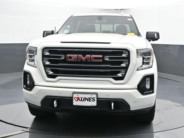 Photo of 2020 White GMC Sierra 1500