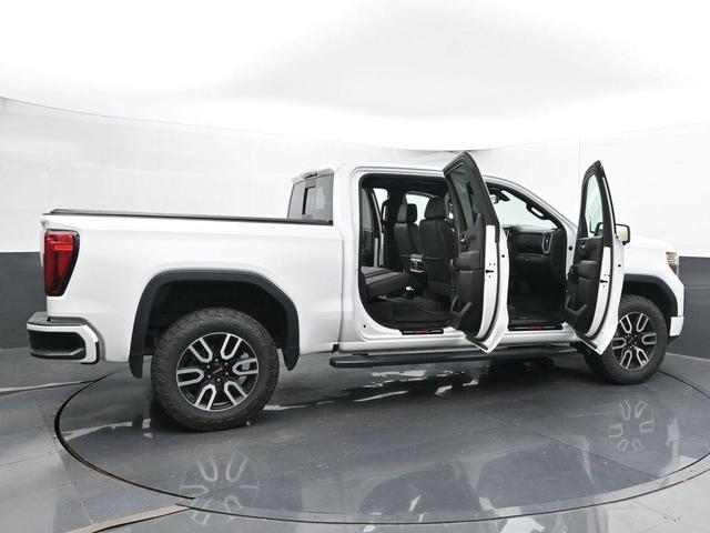 Photo of 2020 White GMC Sierra 1500