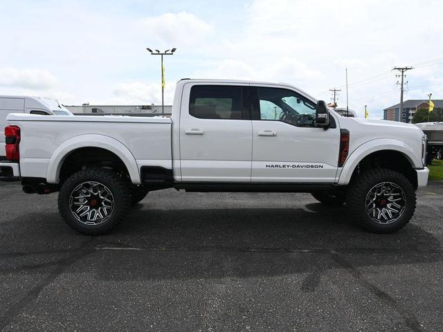 Photo of 2025 Star White Ford F-250