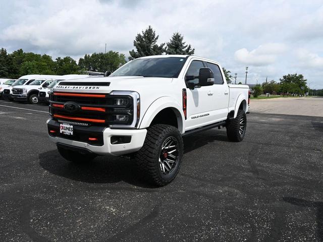 Photo of 2025 Star White Ford F-250