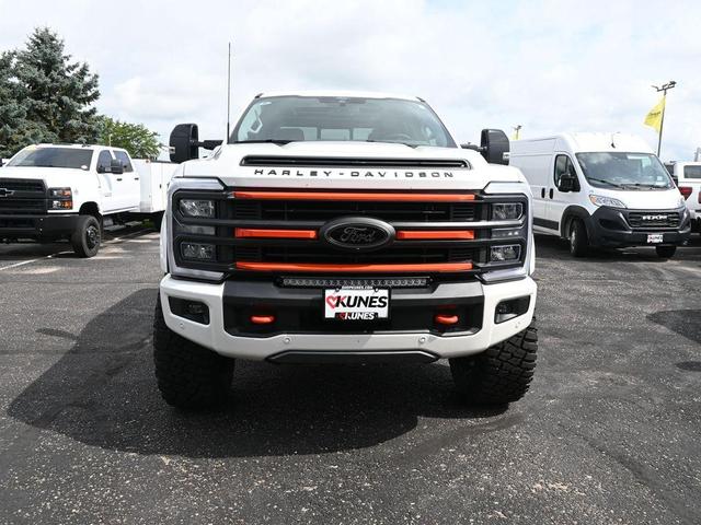 Photo of 2025 Star White Ford F-250