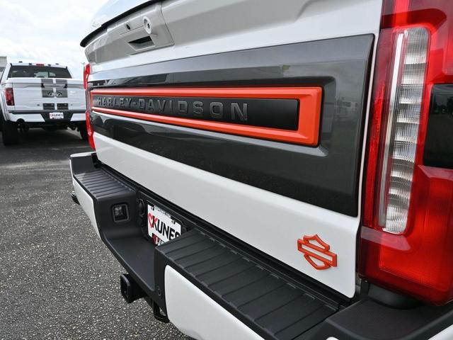 Photo of 2025 Star White Ford F-250