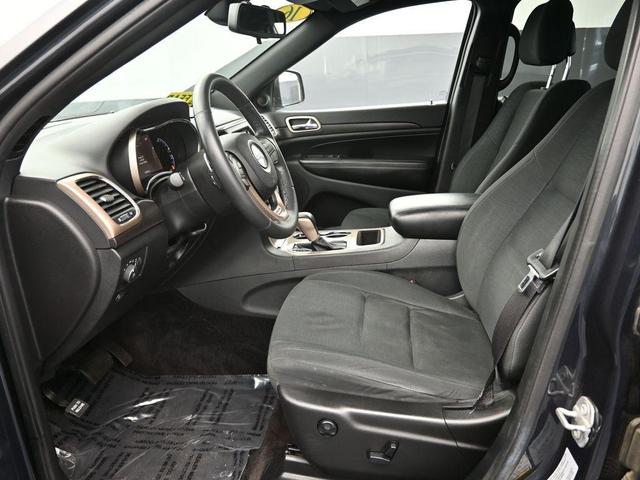 Photo of 2016 Maximum Steel Metallic Jeep Grand Cherokee